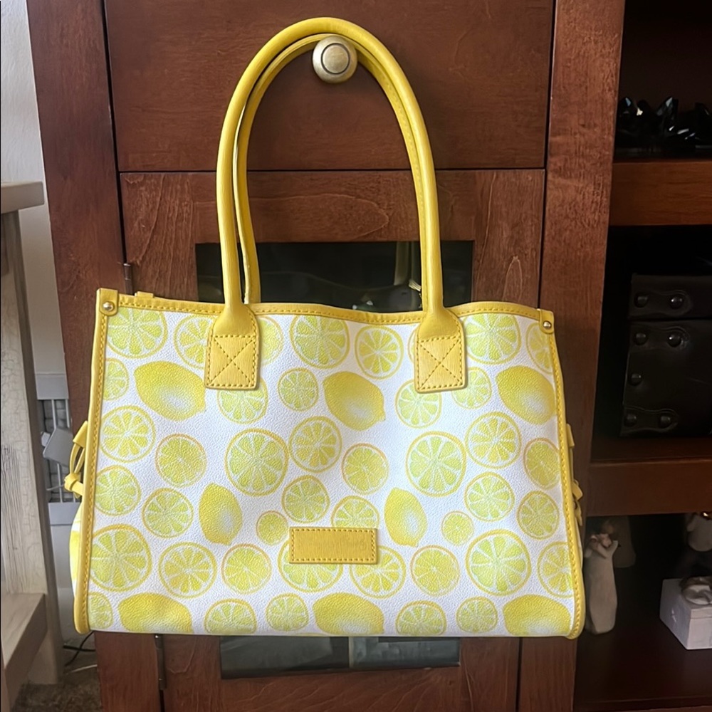 EUC Dooney & Bourke Lemon Tote/Shoulder Bag
